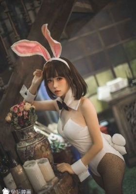 香港艾曼妞_720日本电影免费